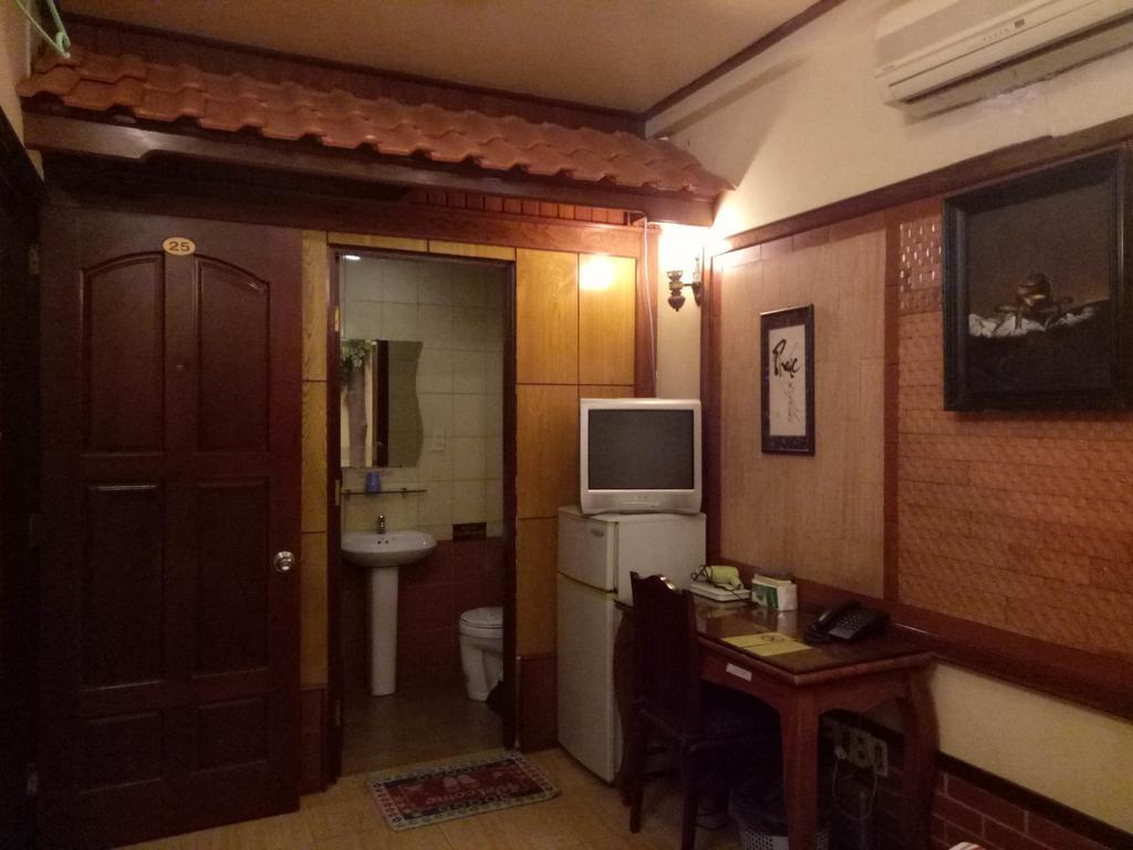 Bee Saigon Hotel Cidade de Ho Chi Minh Exterior foto
